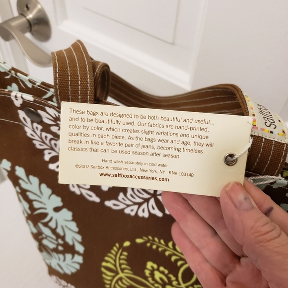 NWT Saltbox Colorful Print Medium Snap Clost Tote, Business, School - Picture 6 of 8